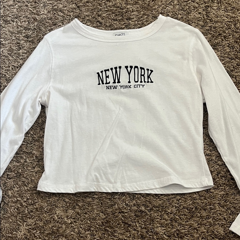 Rue21 White Long-Sleeve "New York" Graphic Tee